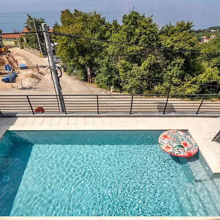Villa Aris